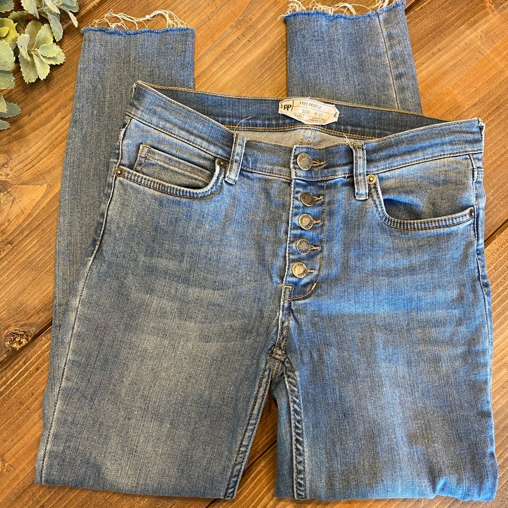 Free People Reagan button fly raw hem skinny jeans
